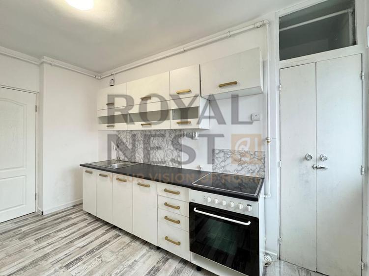 Apartament cu 4 camere decomandat în 15 Noiembrie