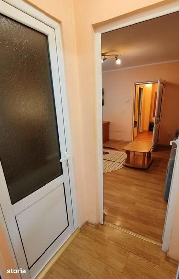 Apartament cu 2 camere semidecomandat în Țiglina 3