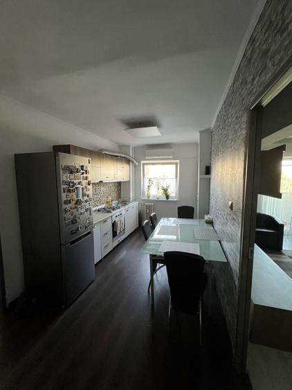 Apartament cu 2 camere decomandat în Dacia