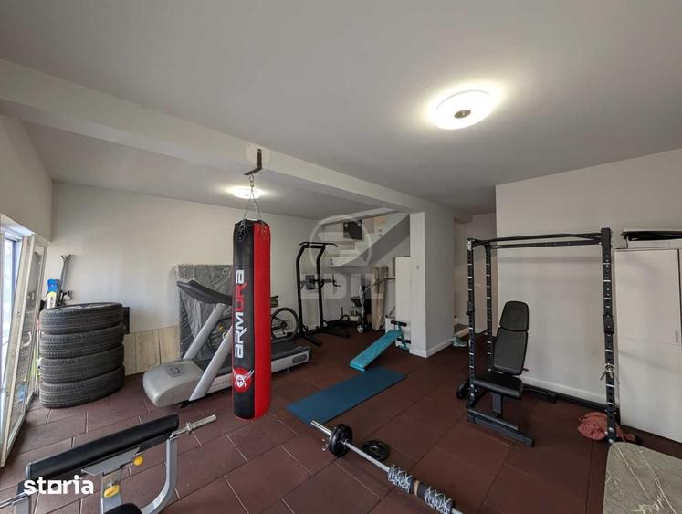 Casă cu 6 camere cu Teren 252 Mp în Florești