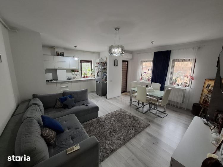 Apartament cu 3 camere în Km 4
