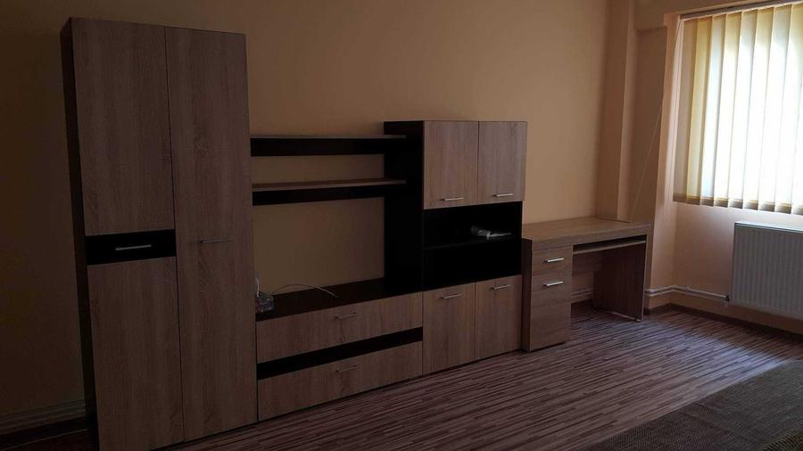 Garsonieră decomandată în Exterior Vest