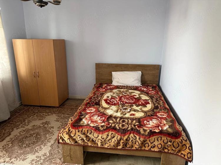 Apartament cu 2 camere semidecomandat în Independenței