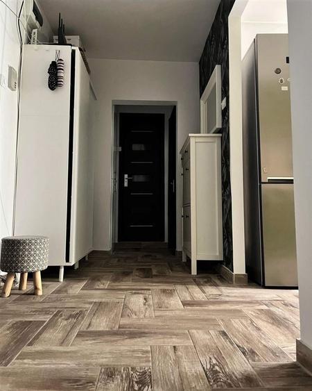 Apartament cu 2 camere decomandat, mobilat în Sebastian