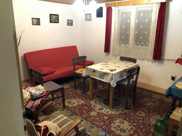 Casă cu 5 camere cu Teren 514 Mp în Izvoru Mureșului
