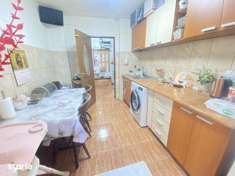 3 Camere-Decomandat-Etaj 4/8- Margeanului - 2
