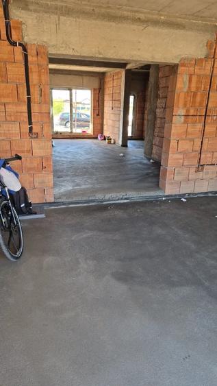 Casă cu Teren 350 Mp în Central