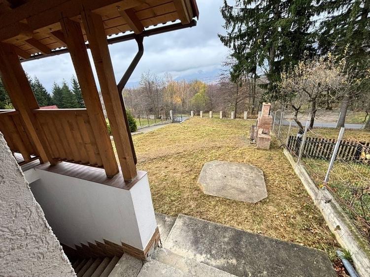 Casă cu 4 camere în Predeluț