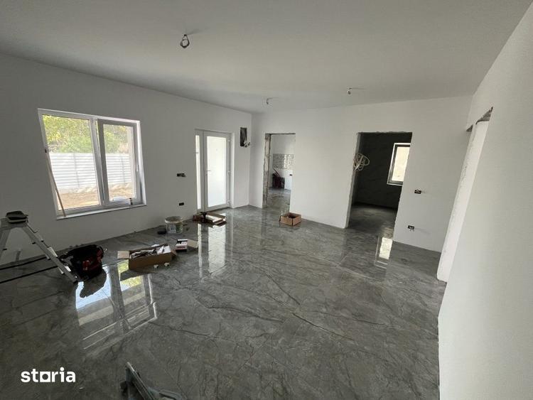 Casă cu 3 camere cu Teren 315 Mp în Valu lui Traian