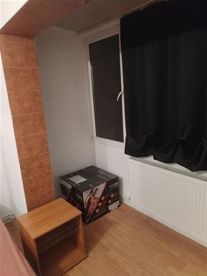 Apartament cu 3 camere decomandat în Lipovei