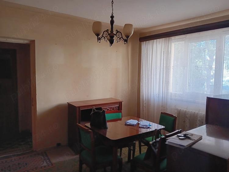 Apartament cu 2 camere nedecomandat în Trivale