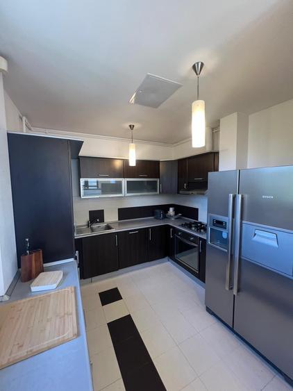 Apartament cu 5 camere decomandat, mobilat în Herăstrău