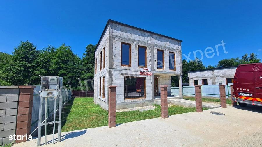 Casă cu 4 camere în Tutana