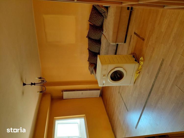 Apartament cu 3 camere decomandat în Rahova