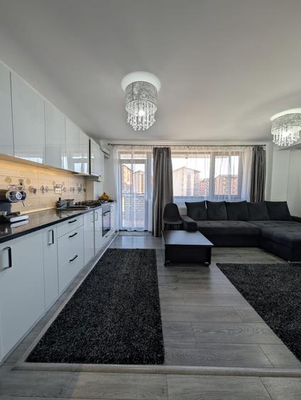 Apartament cu 3 camere semidecomandat în Florești — fotografia 1