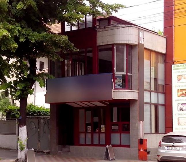 Spațiu comercial, de 90 mp, în Central
