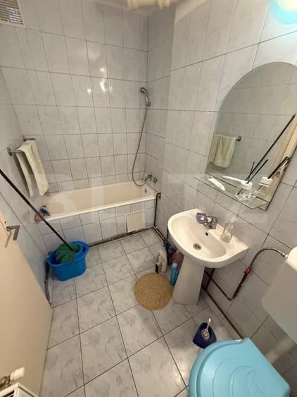 Apartament cu 2 camere semidecomandat, mobilat în Ghimbav Livadă