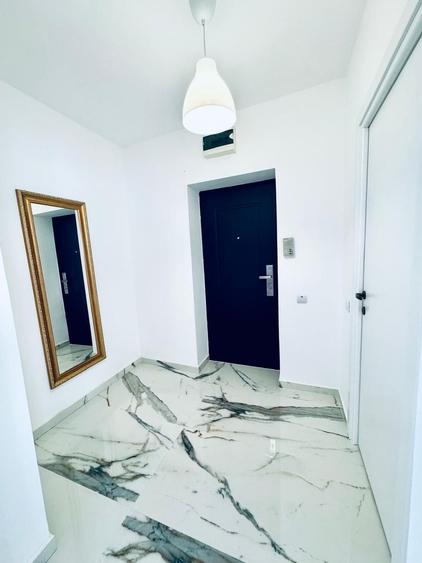 Apartament cu 3 camere semidecomandat în Liviu Rebreanu