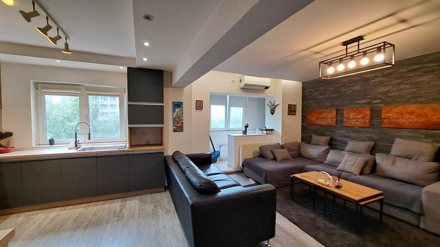 Apartament cu 2 camere semidecomandat în 13 Septembrie