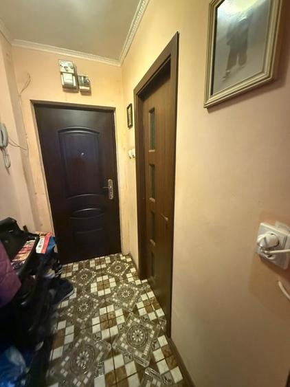 Garsonieră semidecomandată, mobilată în Craiovița Nouă