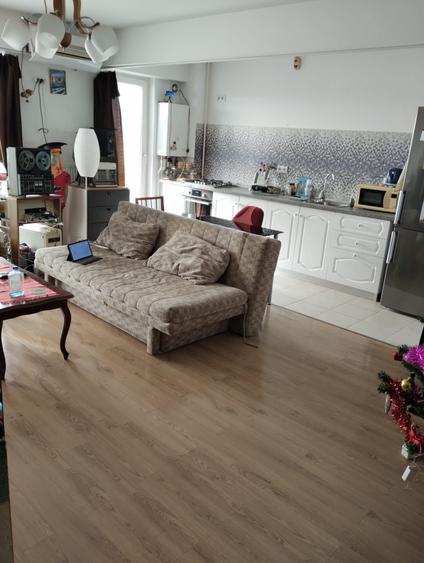 Apartament cu 2 camere decomandat, mobilat în Antiaeriană