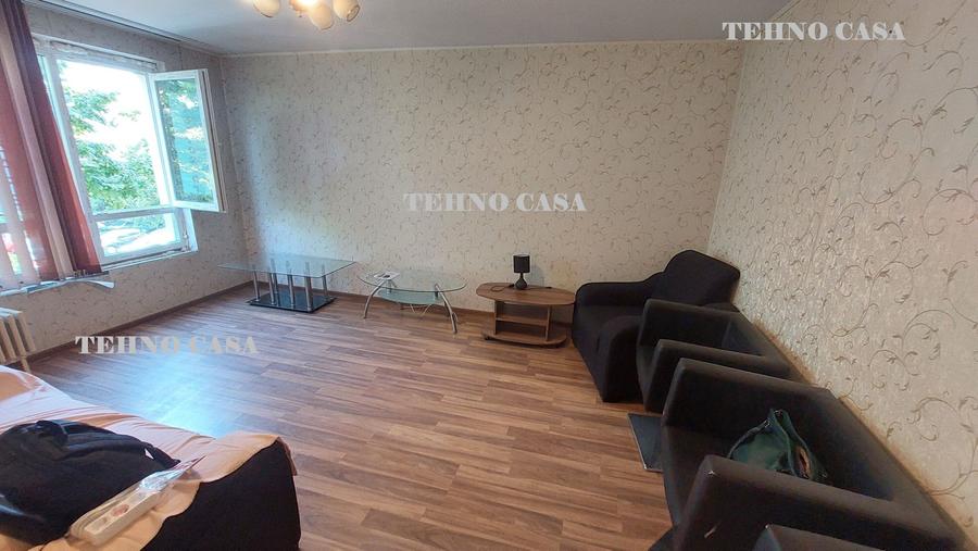 Apartament cu 4 camere decomandat în Titan