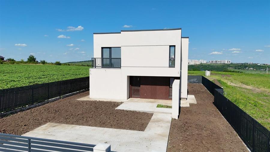 Casă individuală cu 4 camere cu Canalizare în Valea Lupului