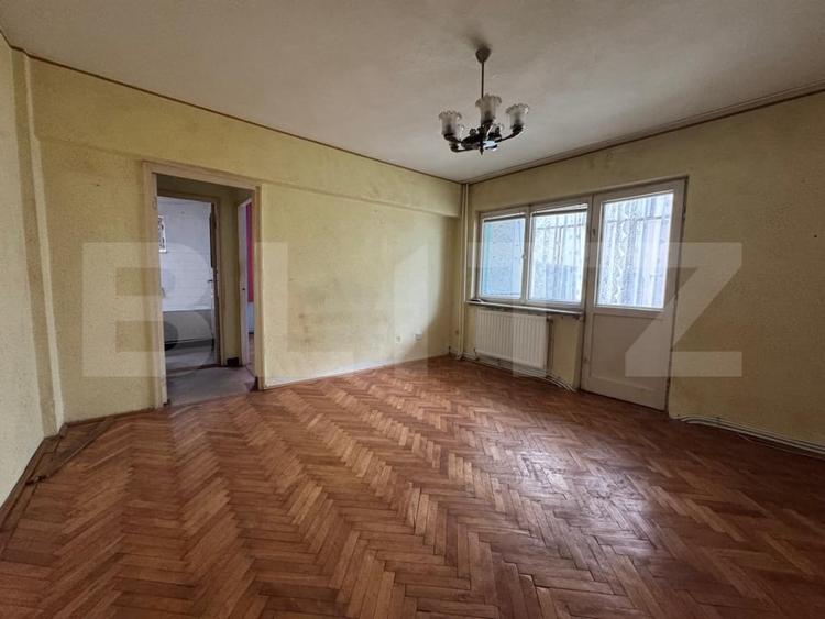 Apartament cu 2 camere semidecomandat în Mihai Eminescu
