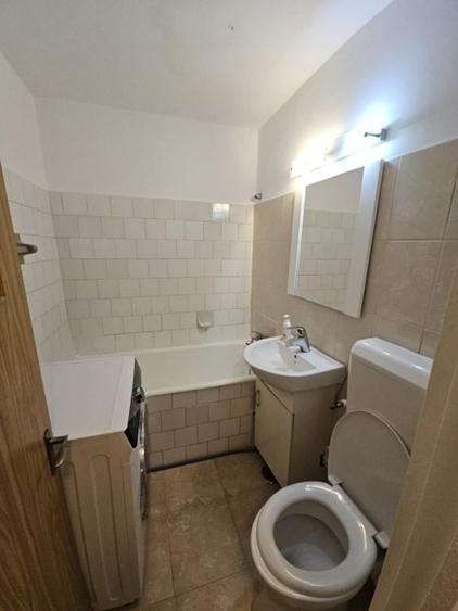 Apartament cu 2 camere decomandat în Berceni