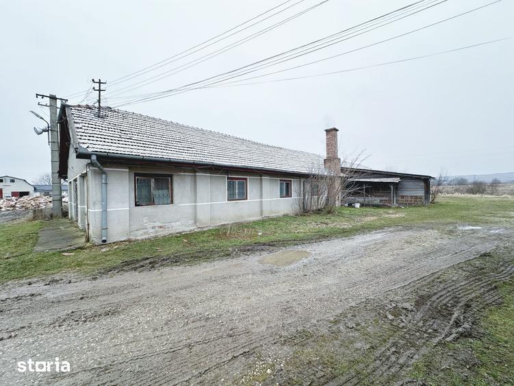 Spațiu comercial, de 350 mp, în Central