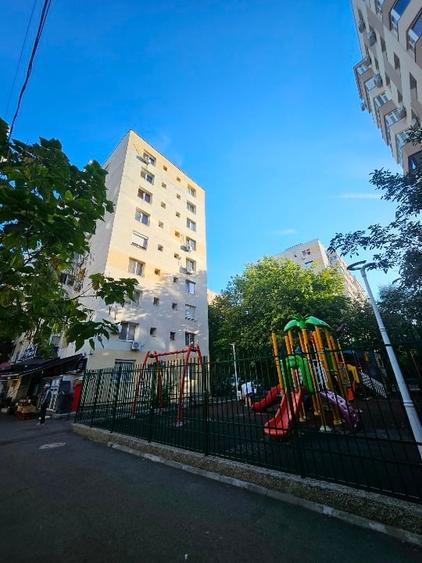 Apartament cu 3 camere decomandat în Pantelimon