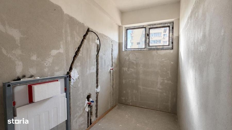 Apartament cu 3 camere semidecomandat în Ștefan cel Mare
