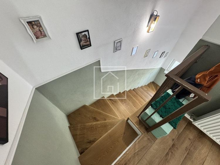 Duplex cu 4 camere cu Canalizare în Roșia