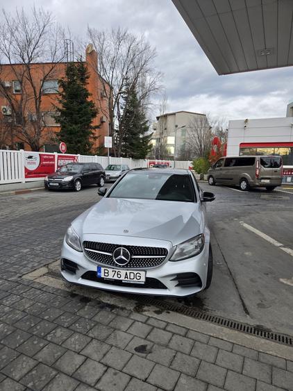 Apartament cu 4 camere în Hotarele