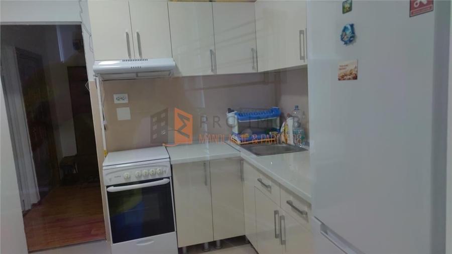 Apartament cu 3 camere decomandat, mobilat în Unirii Sud
