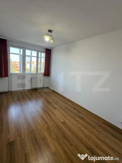Apartament cu 2 camere semidecomandat în 1 Mai
