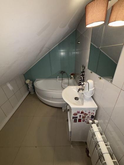 Apartament cu 2 camere nedecomandat în Universitate