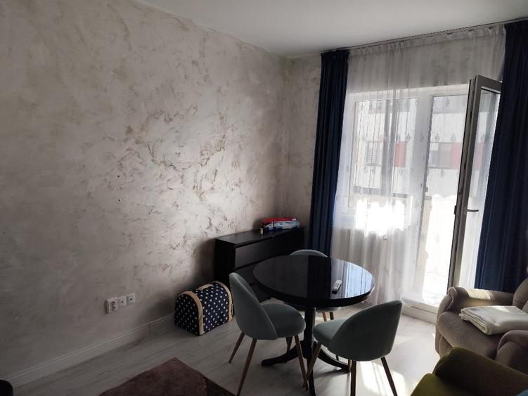Inchiriez apartament 3 camere, 2 BAI, Bloc Nou, Valea Calma?uiului - 1