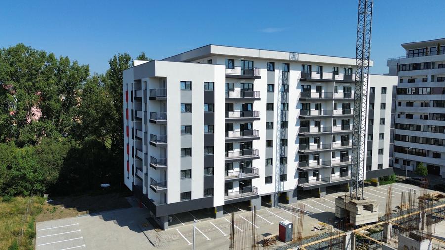 Apartament cu 3 camere decomandat în Hipodrom 2