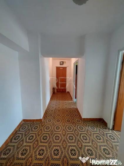 Apartament cu 4 camere decomandat în Pantelimon