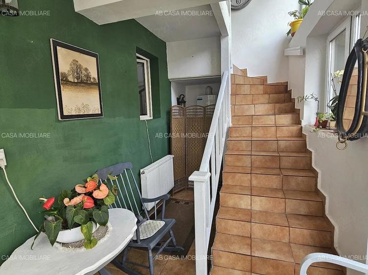 Casă cu 2 camere cu Teren 294 Mp în Lipovei