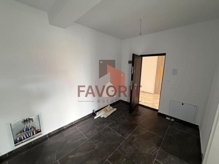 Disponibil imediat. Decomandat. Spatios - 4