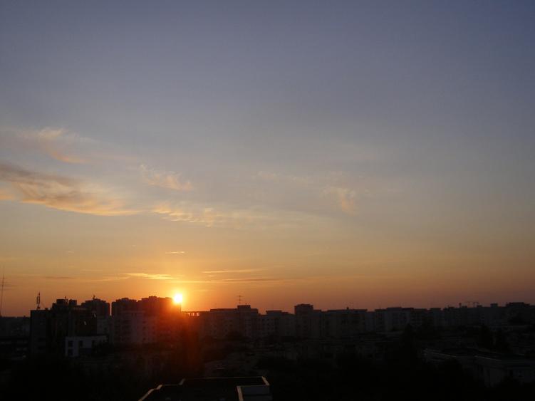 Garsonieră decomandată în Timpuri Noi