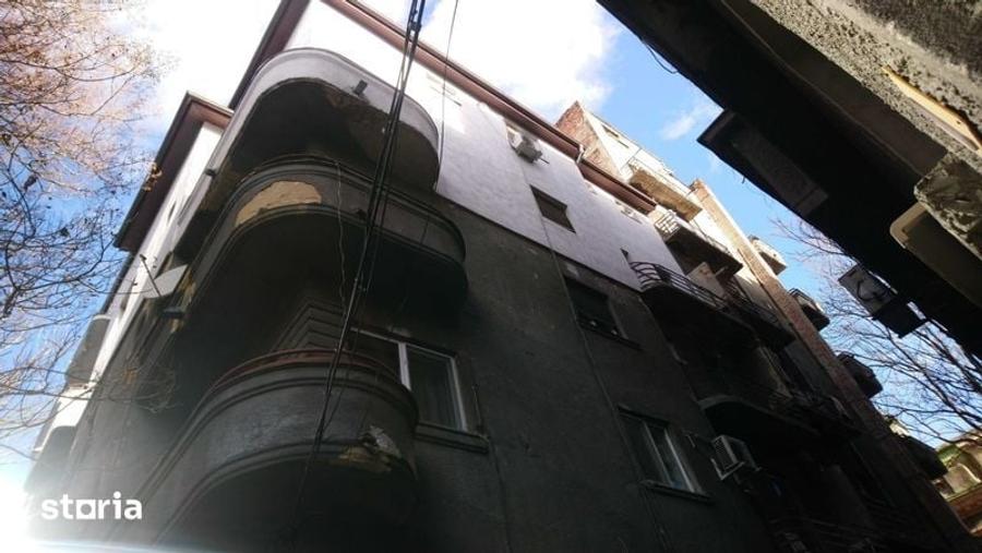 Apartament cu 3 camere semidecomandat în Ultracentral