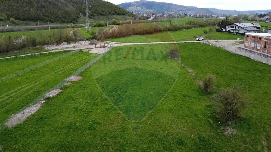 Teren agricol extravilan de 3157 mp, în Exterior Est