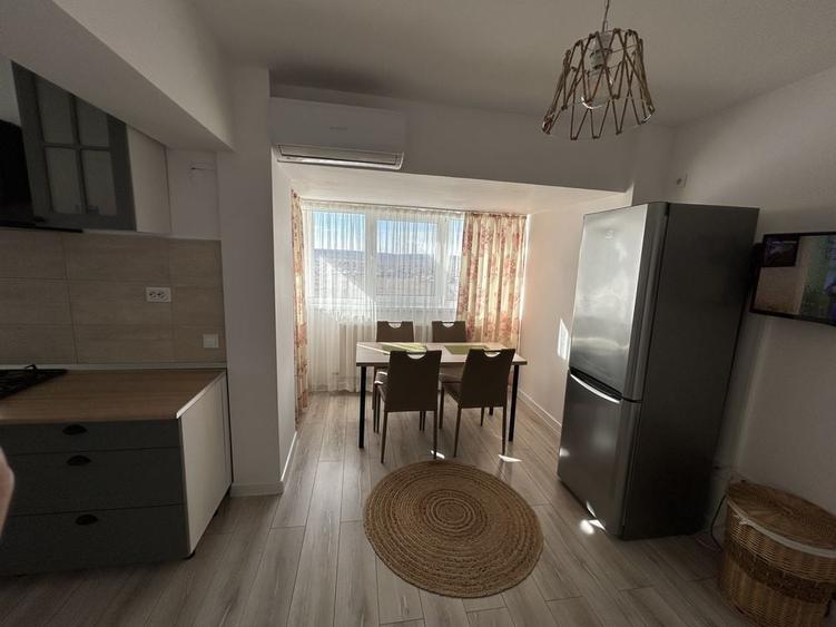 Apartament decomandat în Calea Severinului