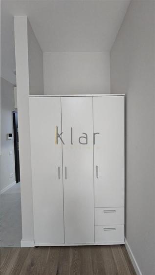 Apartament cu 3 camere semidecomandat, mobilat în Calea Turzii