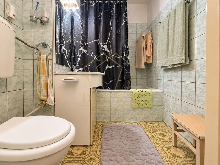 Apartament cu 3 camere decomandat, mobilat în Lipovei