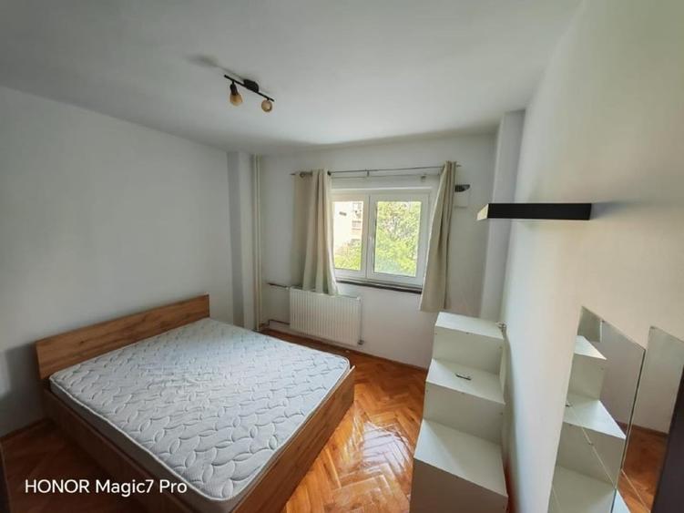 Apartament cu 2 camere semidecomandat, mobilat în Brâncoveanu