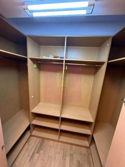 Apartament cu 4 camere decomandat în Herăstrău